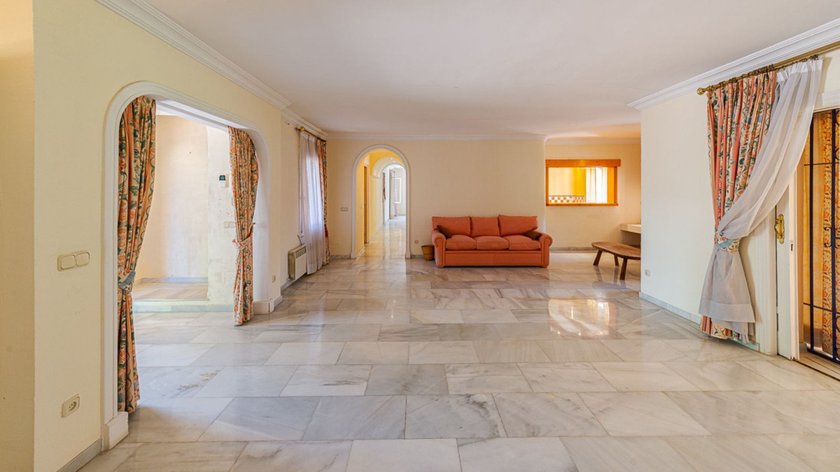 4 Bed Townhouse for sale in New Golden Mile Costa Del Sol, Málaga, Spain