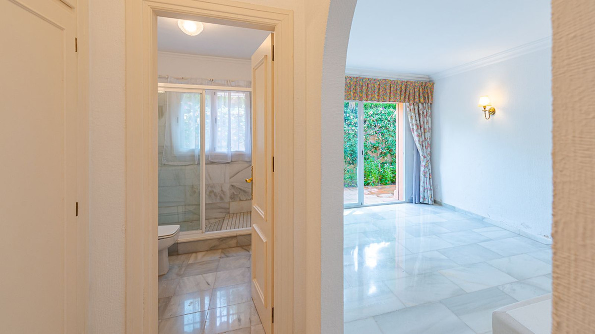 4 Bed Townhouse for sale in New Golden Mile Costa Del Sol, Málaga, Spain