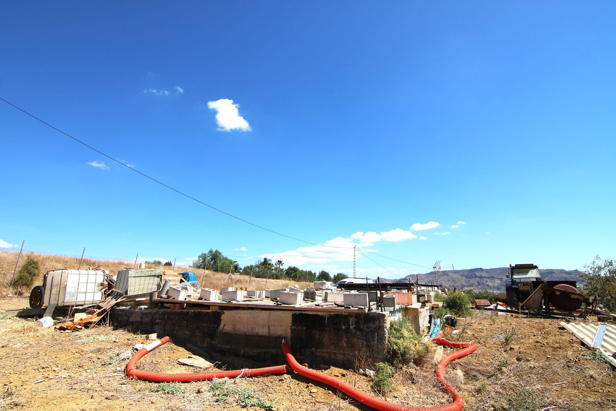 Se vende Terreno Rustico  en Costa Del Sol, Málaga, España