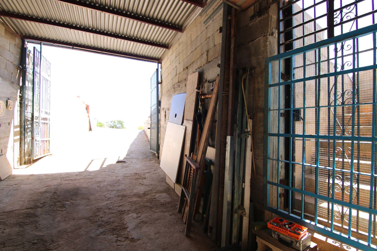 Se vende Terreno Rustico  en Costa Del Sol, Málaga, España