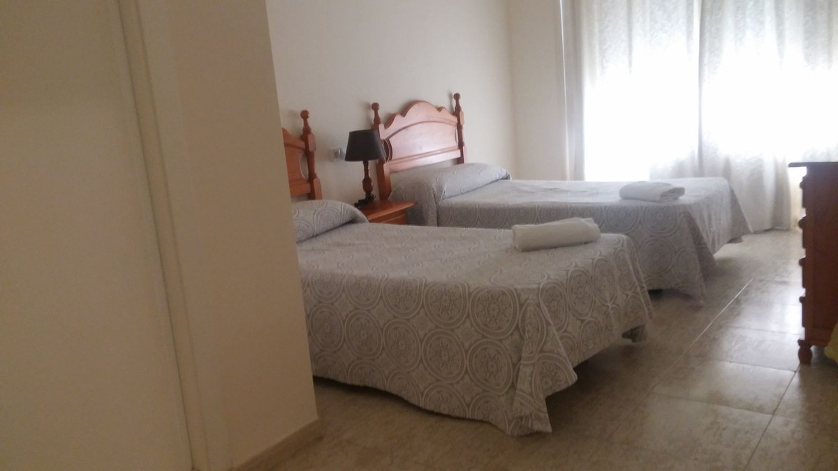 Se vende Hostal de 11 dormitorios en Costa Del Sol, Málaga, España