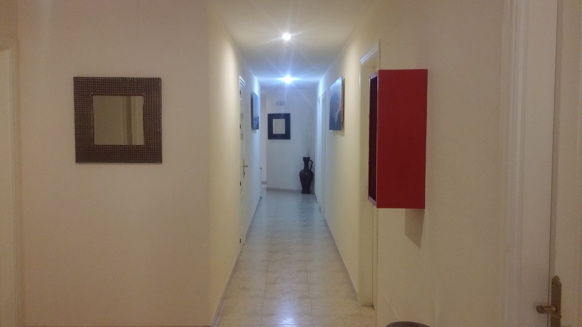 Se vende Hostal de 11 dormitorios en Costa Del Sol, Málaga, España