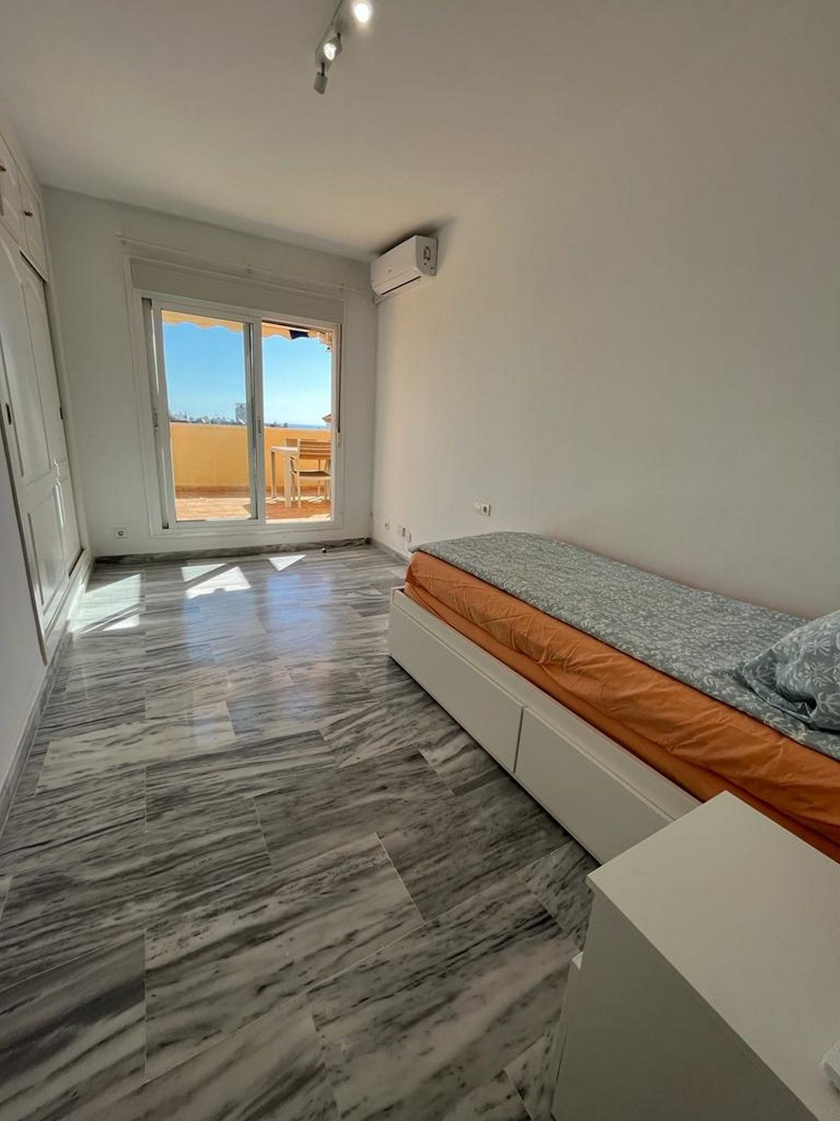 3 Bed Apartment for sale in Estepona Costa Del Sol, Málaga, Spain