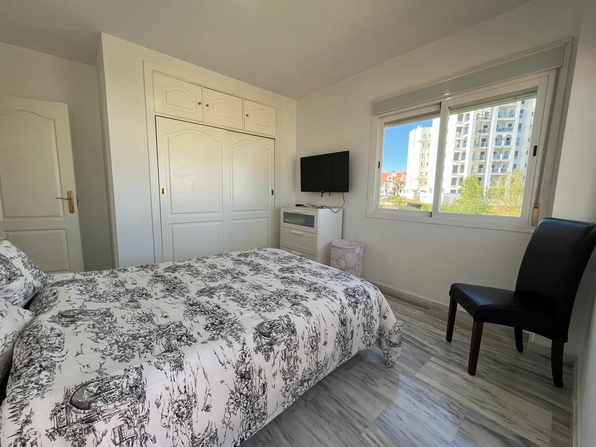 3 Bed Apartment for sale in Estepona Costa Del Sol, Málaga, Spain
