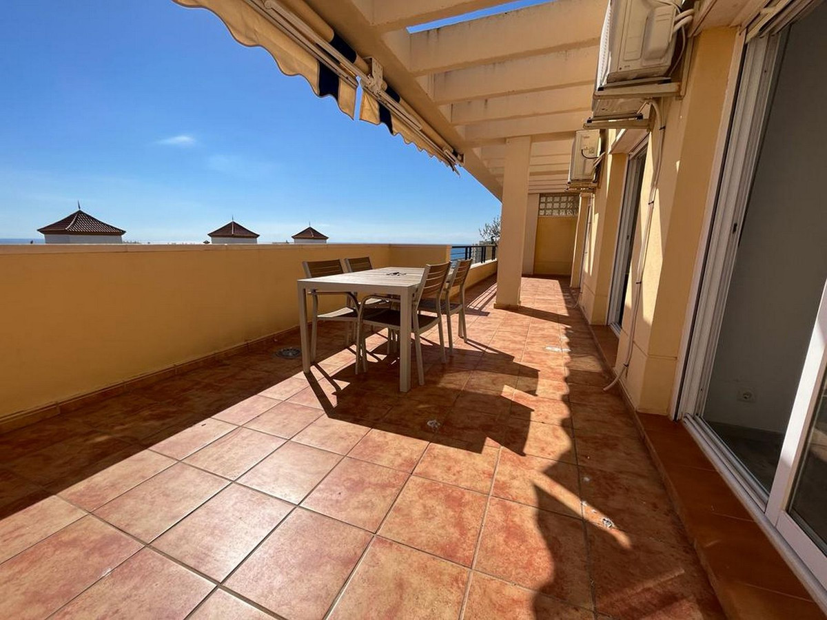 3 Bed Apartment for sale in Estepona Costa Del Sol, Málaga, Spain