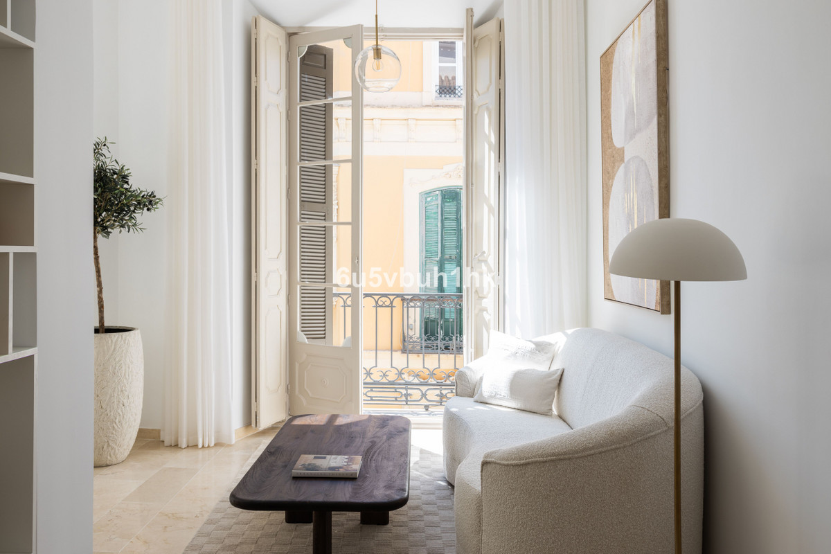 3 Bed Apartment for sale in Centro Histórico Málaga Ciudad, Málaga, Spain