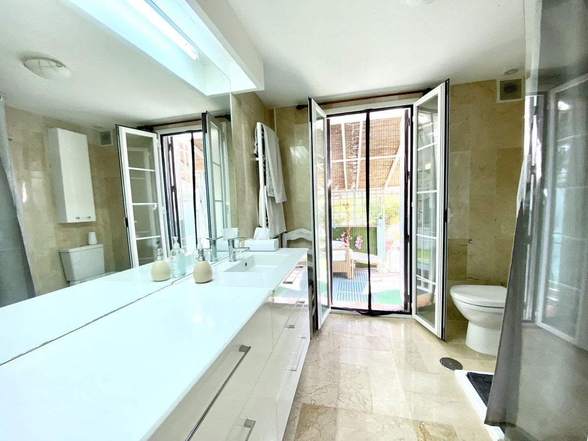 3 Bed Townhouse for sale in Benamara Costa Del Sol, Málaga, Spain