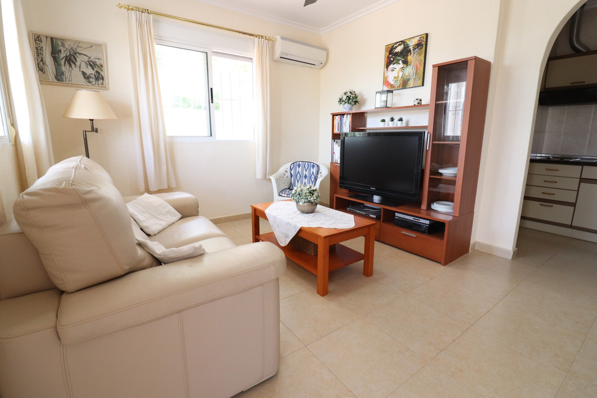 Se vende Villa - Chalet de 3 dormitorios en Costa Blanca, Alicante, España