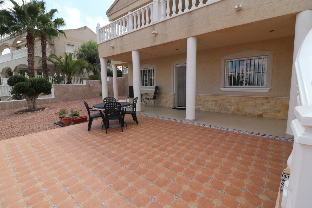 Se vende Villa - Chalet de 3 dormitorios en Costa Blanca, Alicante, España