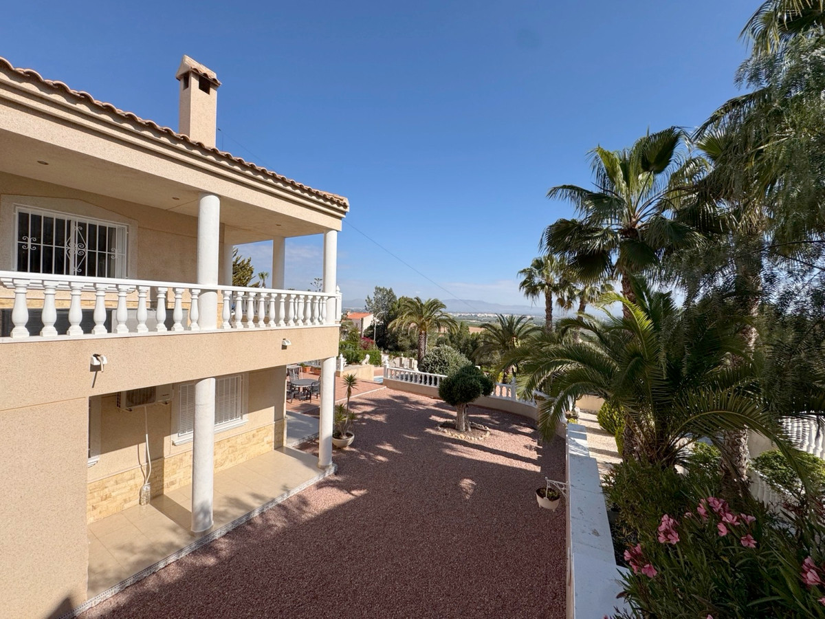 Se vende Villa - Chalet de 3 dormitorios en Costa Blanca, Alicante, España