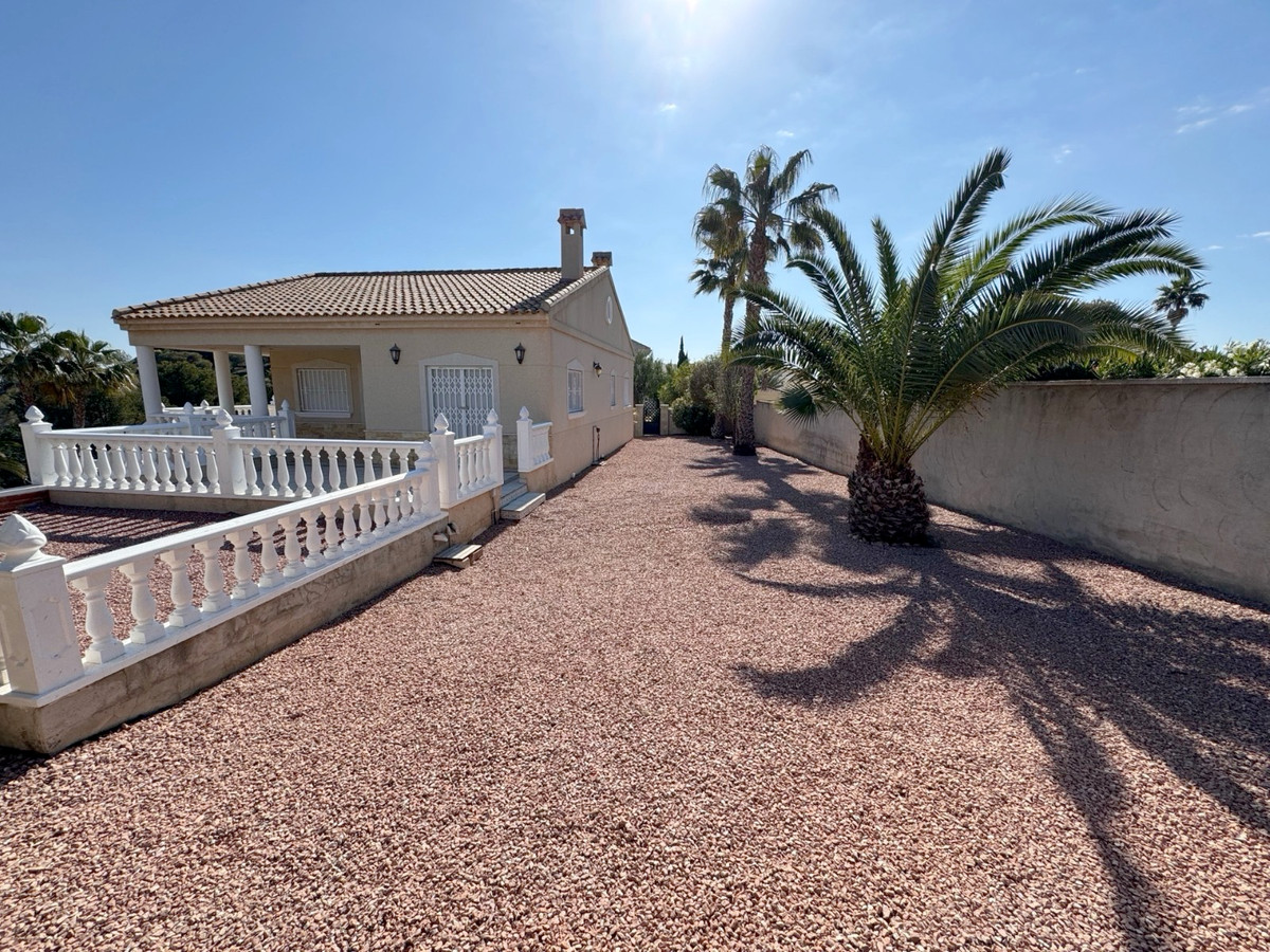 Se vende Villa - Chalet de 3 dormitorios en Costa Blanca, Alicante, España