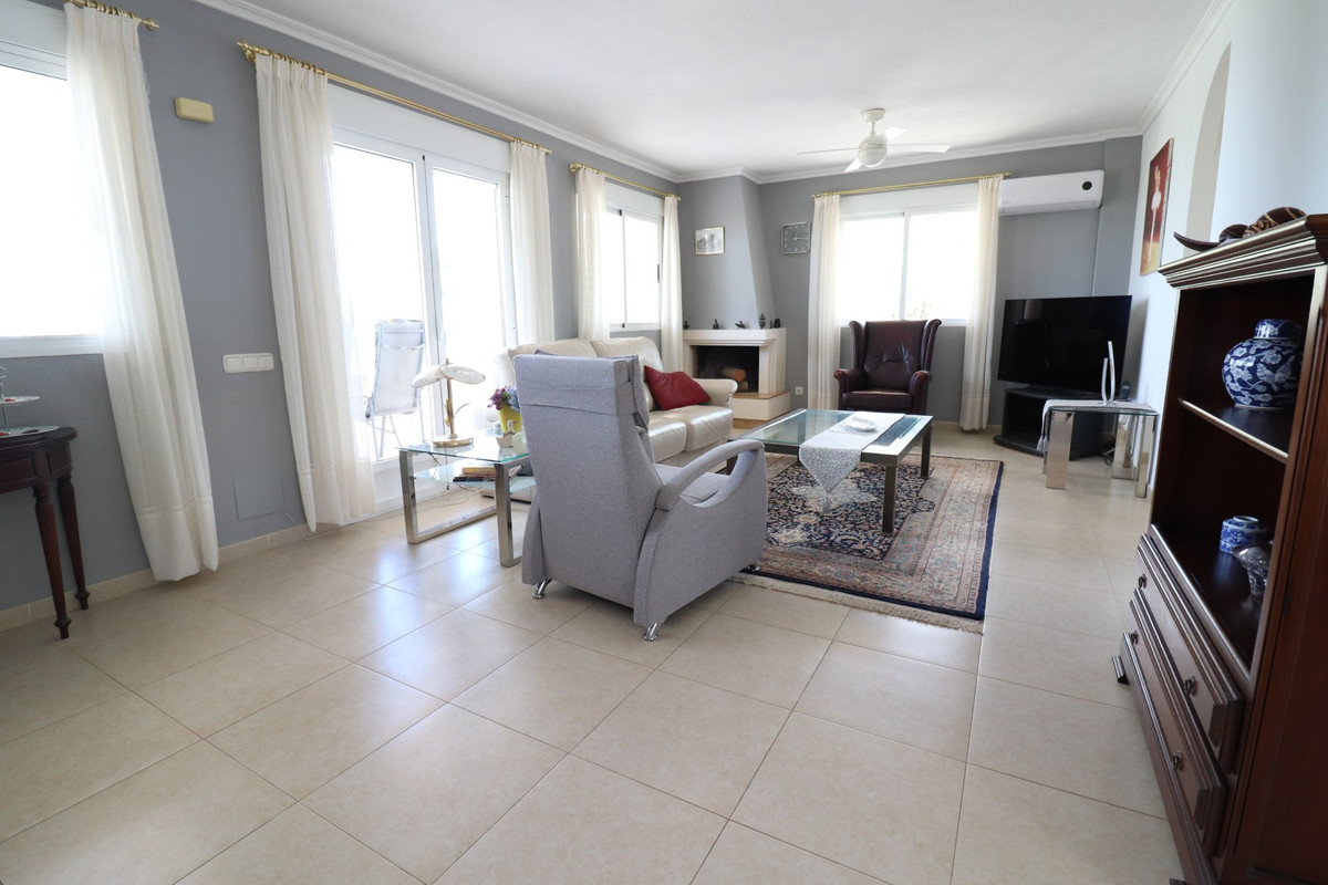 Se vende Villa - Chalet de 3 dormitorios en Costa Blanca, Alicante, España