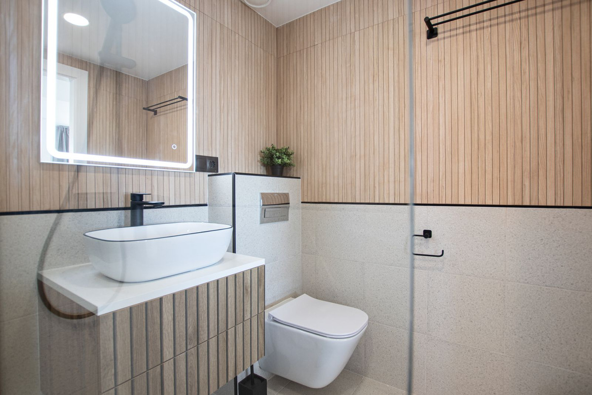 3 Bed Apartment for sale in Calahonda Costa Del Sol, Málaga, Spain