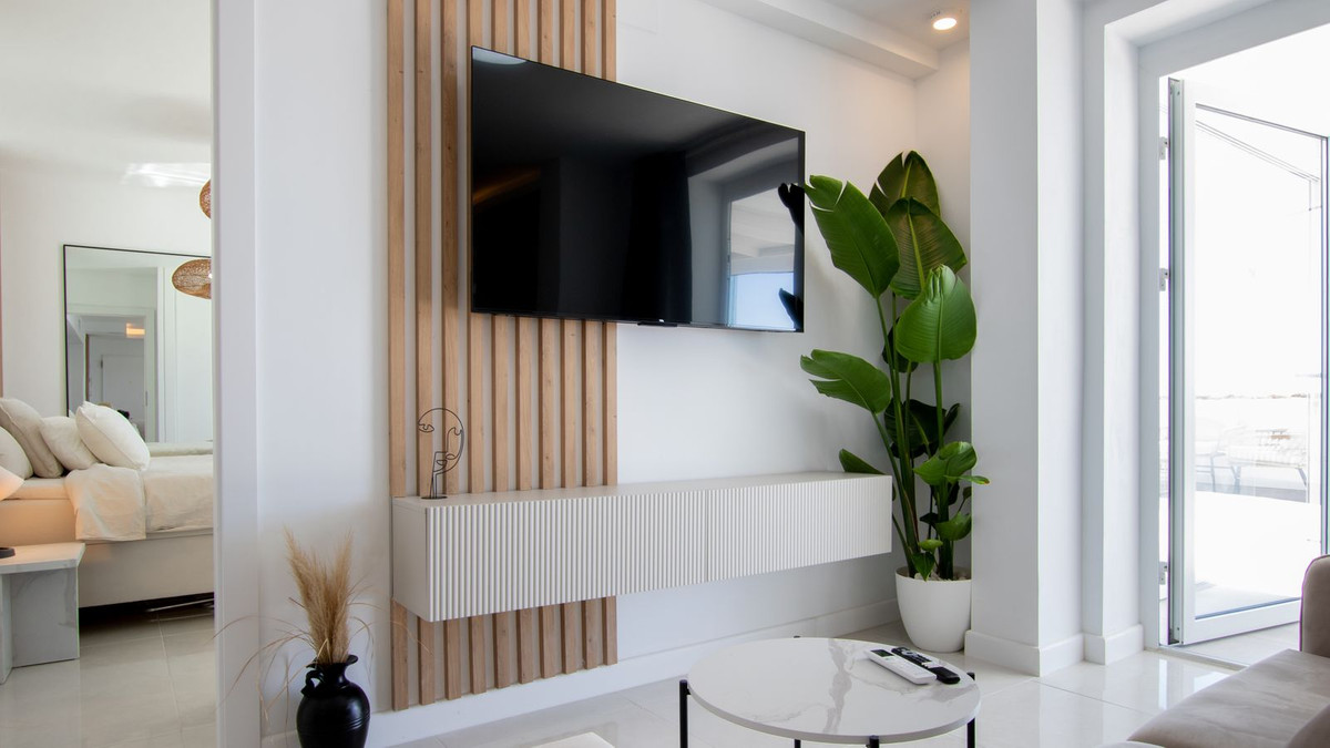 3 Bed Apartment for sale in Calahonda Costa Del Sol, Málaga, Spain