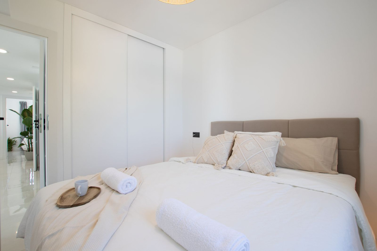 3 Bed Apartment for sale in Calahonda Costa Del Sol, Málaga, Spain