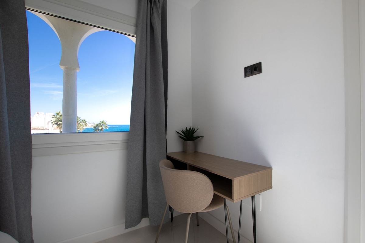3 Bed Apartment for sale in Calahonda Costa Del Sol, Málaga, Spain