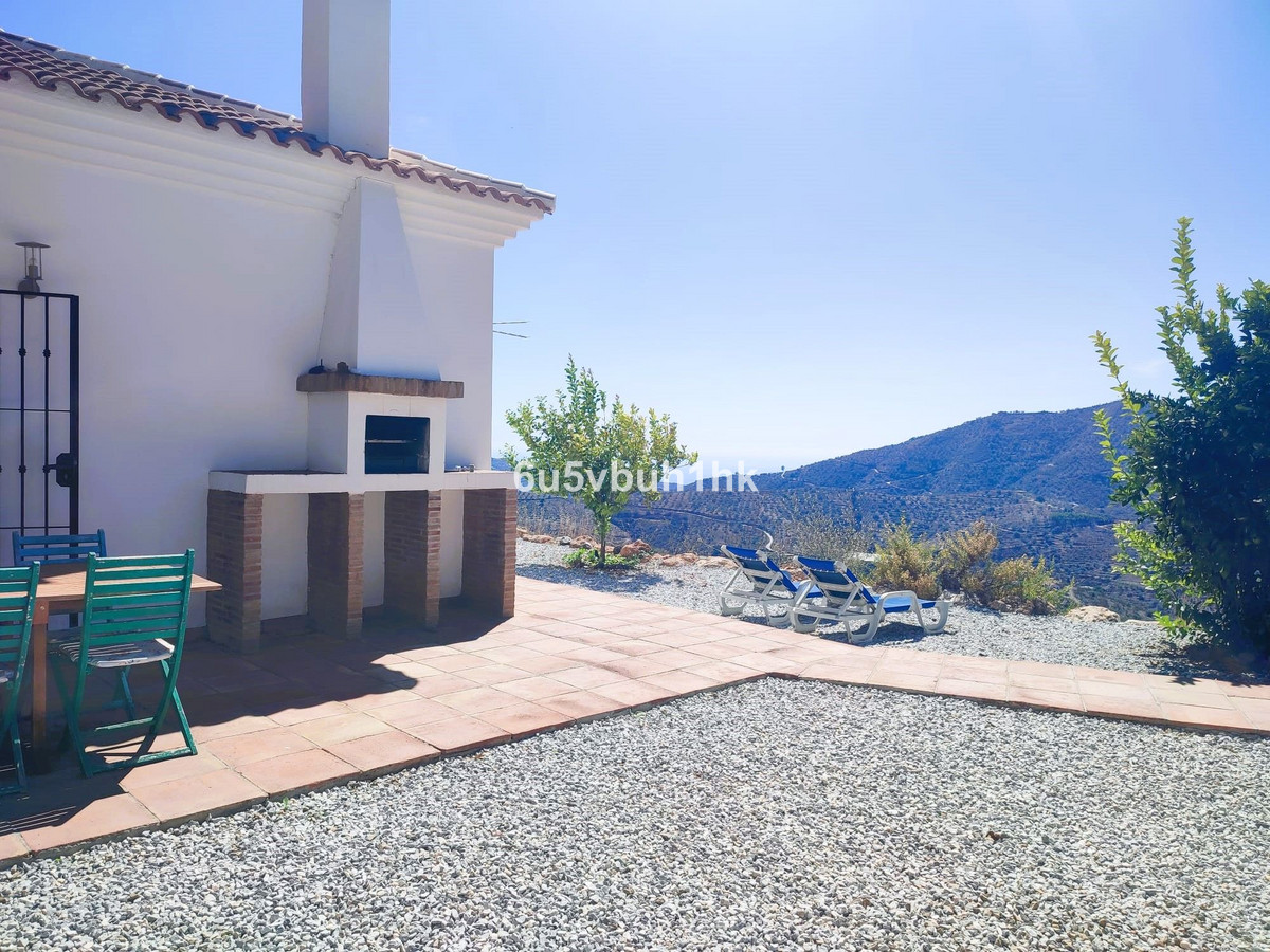 9 Bed Townhouse for sale in Arenas Costa Del Sol East, Málaga, Spain