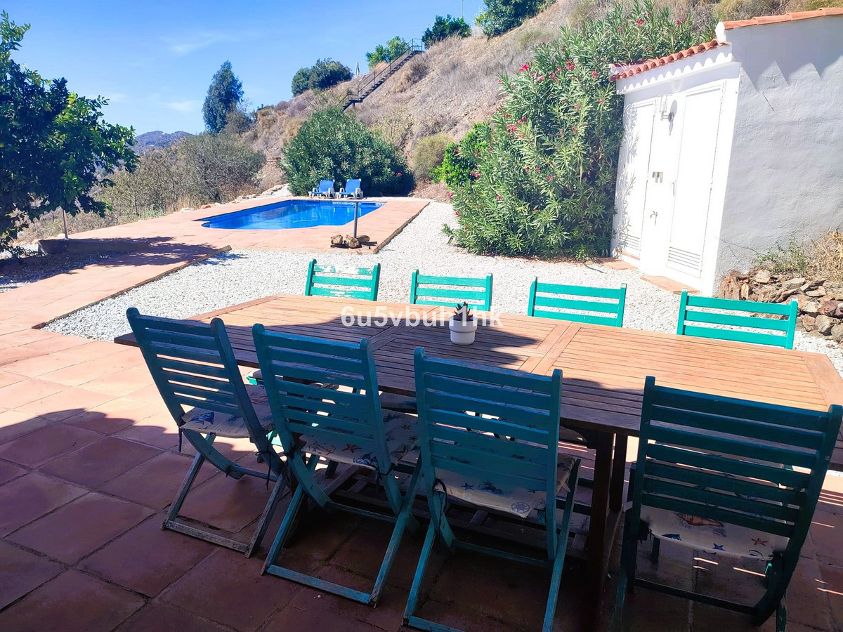 9 Bed Townhouse for sale in Arenas Costa Del Sol East, Málaga, Spain