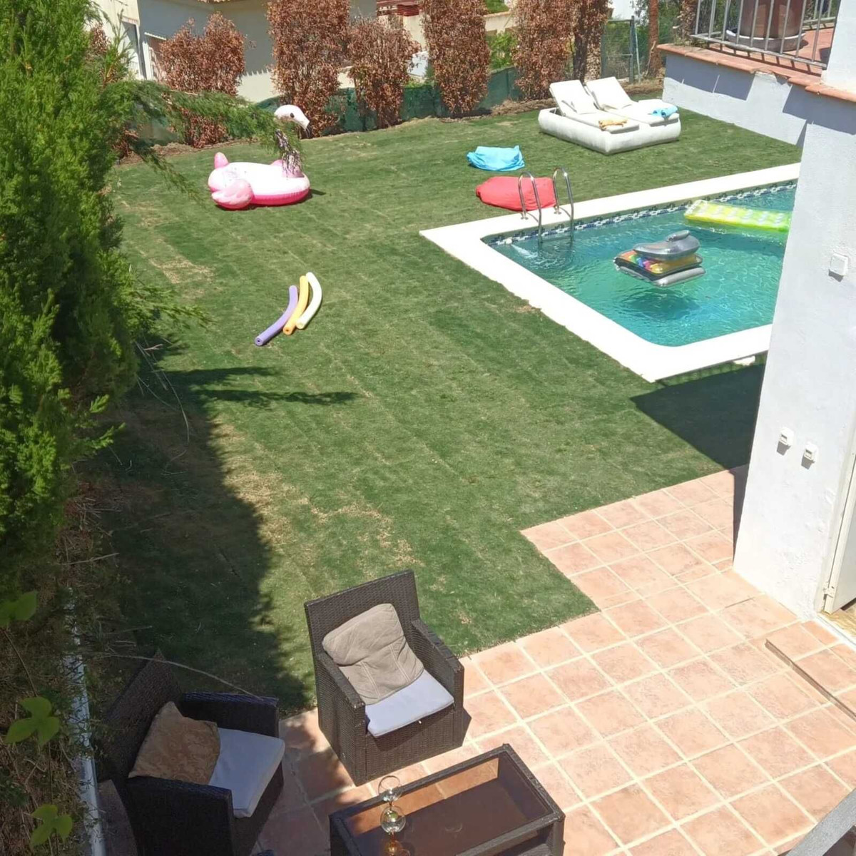 Se vende Villa - Chalet de 5 dormitorios en Costa Del Sol, Cadiz, España