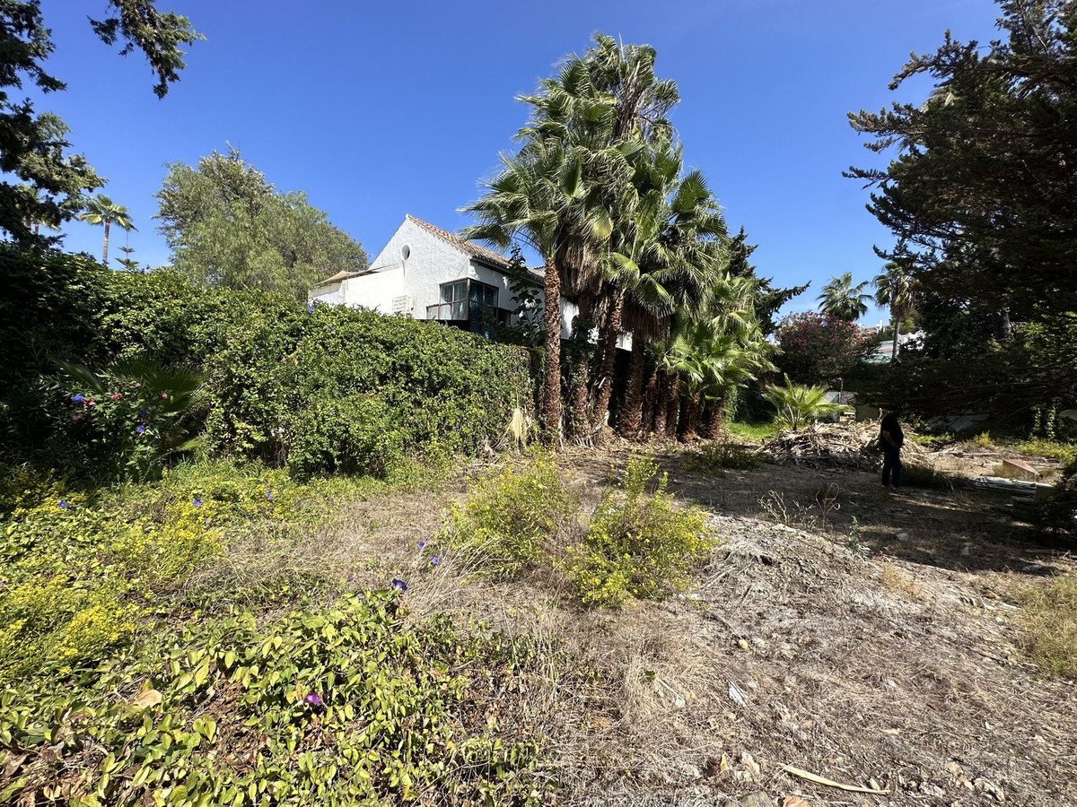 Plots for sale in Nueva Andalucía Costa Del Sol, Málaga, Spain