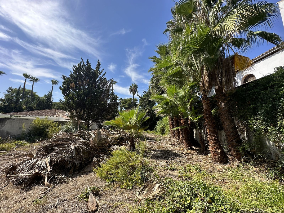 Plots for sale in Nueva Andalucía Costa Del Sol, Málaga, Spain