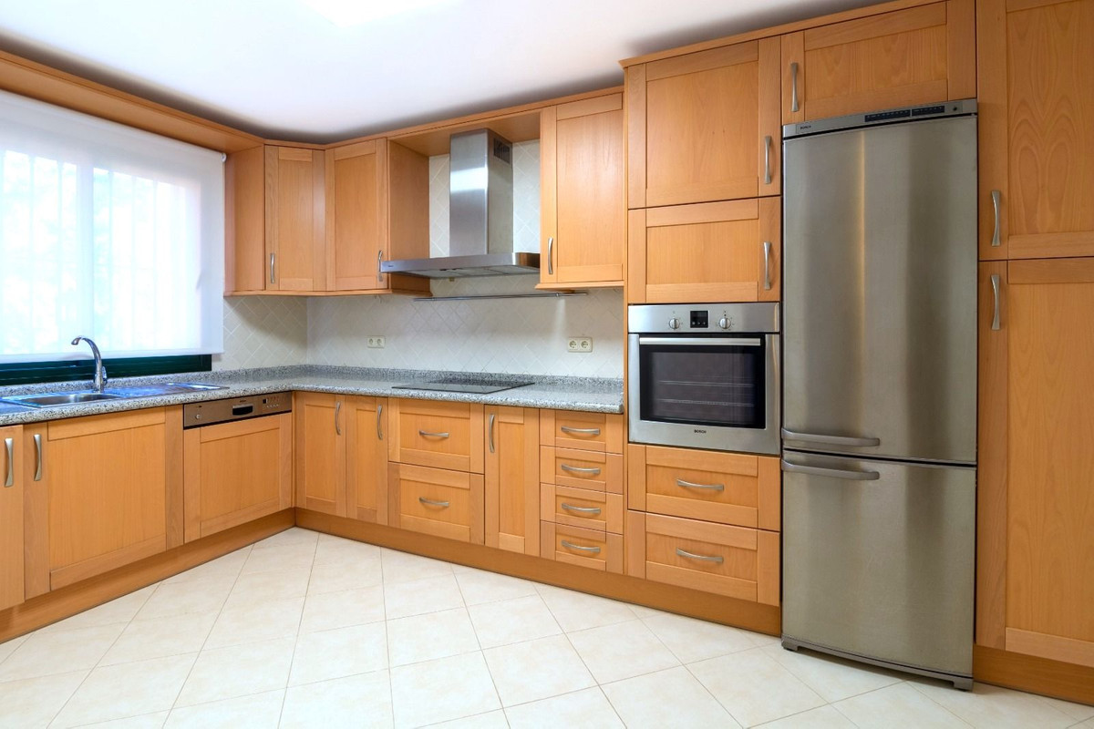 3 Bed Apartment for sale in La Quinta Costa Del Sol, Málaga, Spain
