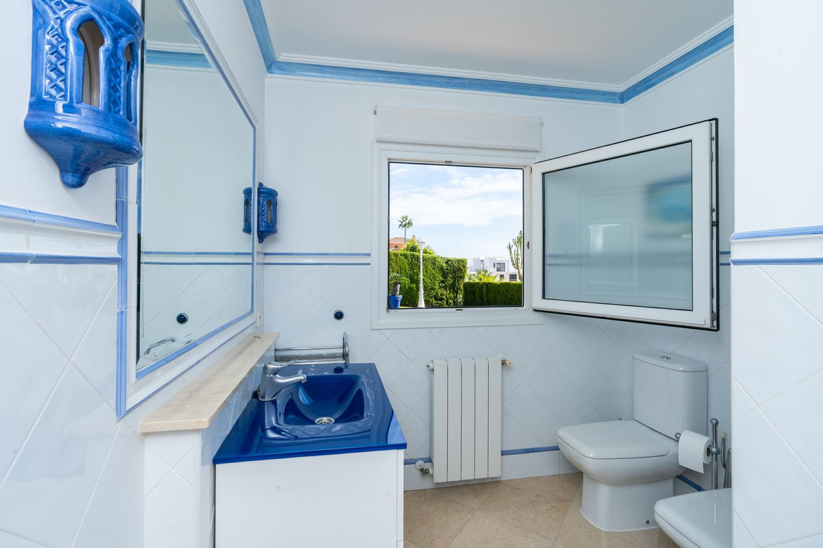 3 Bed Townhouse for sale in Torrenueva Costa Del Sol, Málaga, Spain