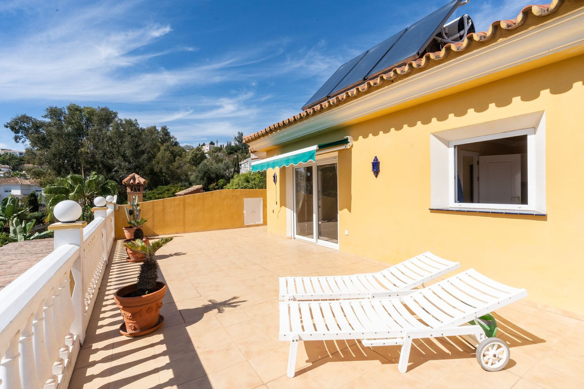 3 Bed Townhouse for sale in Torrenueva Costa Del Sol, Málaga, Spain