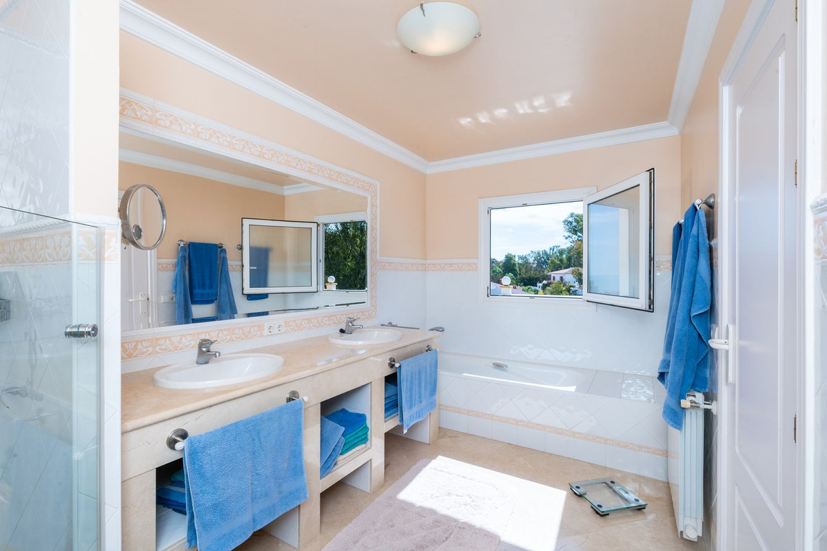 3 Bed Townhouse for sale in Torrenueva Costa Del Sol, Málaga, Spain