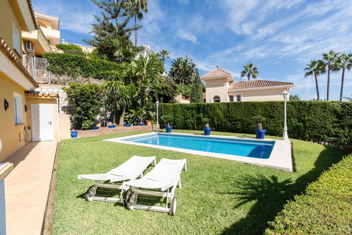 3 Bed Townhouse for sale in Torrenueva Costa Del Sol, Málaga, Spain