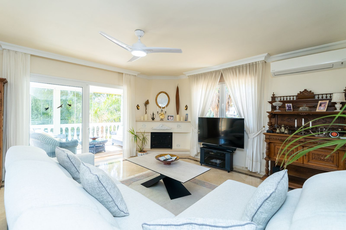 3 Bed Townhouse for sale in Torrenueva Costa Del Sol, Málaga, Spain