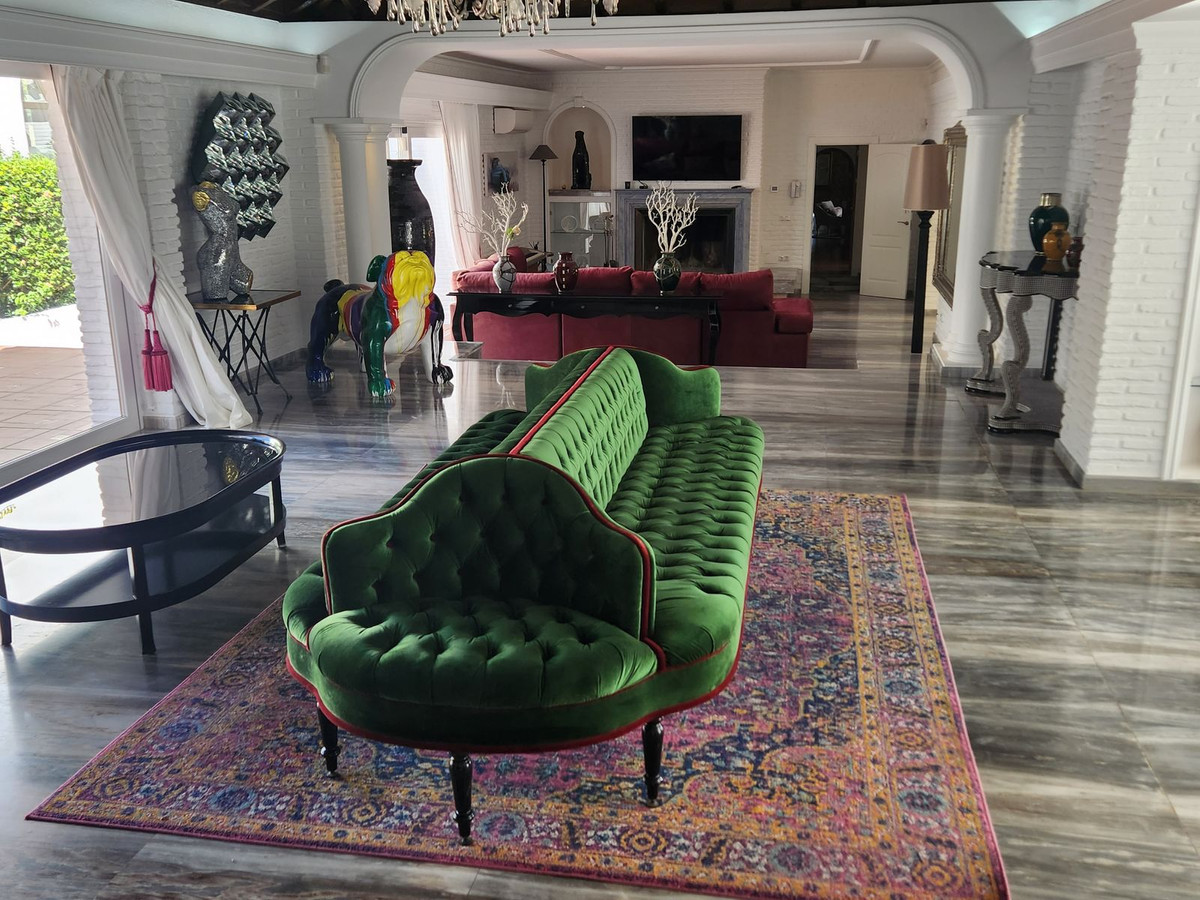 Se vende Villa - Chalet de 8 dormitorios en Costa Del Sol, Málaga, España