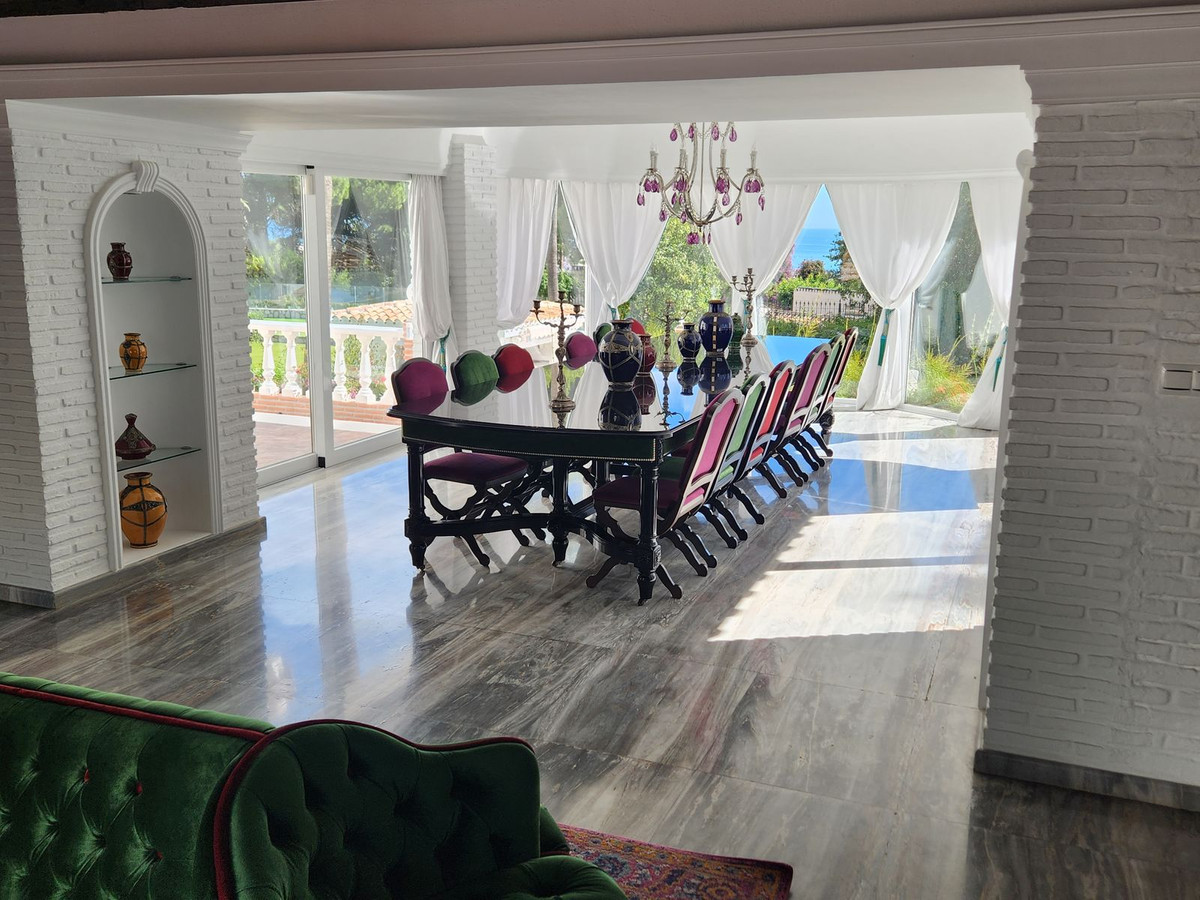 Se vende Villa - Chalet de 8 dormitorios en Costa Del Sol, Málaga, España