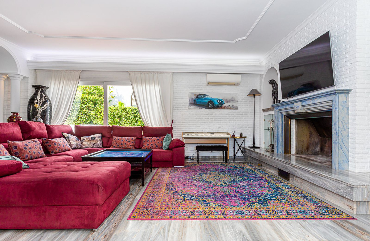 Se vende Villa - Chalet de 8 dormitorios en Costa Del Sol, Málaga, España