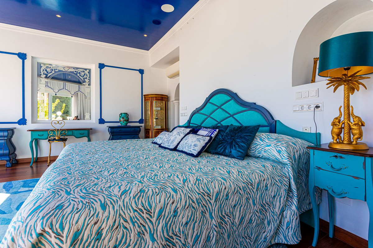 Se vende Villa - Chalet de 8 dormitorios en Costa Del Sol, Málaga, España