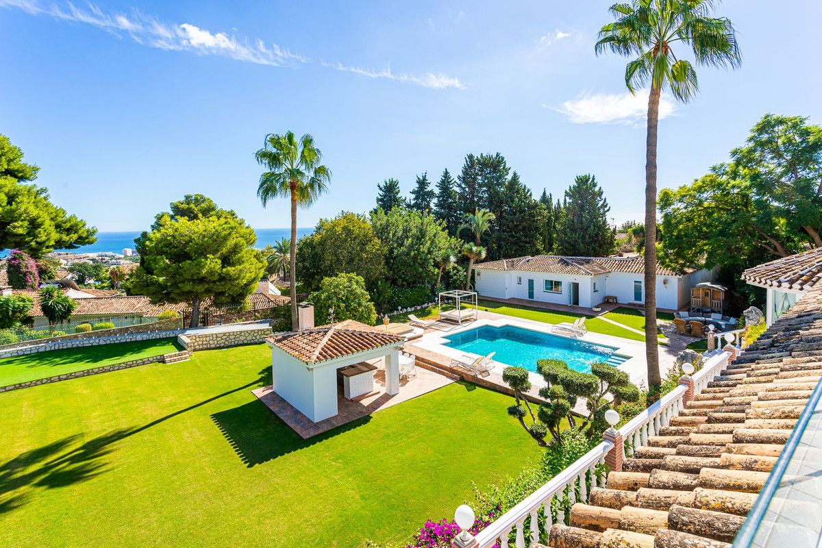 Se vende Villa - Chalet de 8 dormitorios en Costa Del Sol, Málaga, España