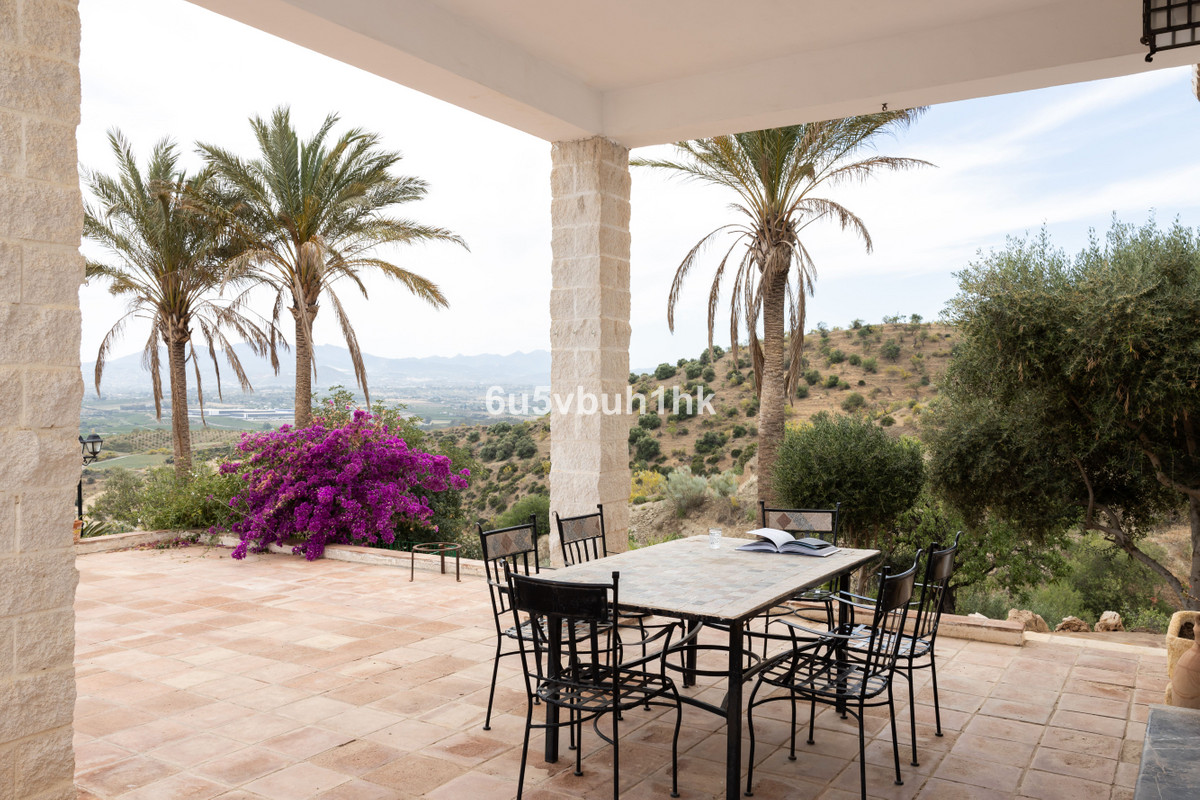 3 Bed Townhouse for sale in Cártama Costa Del Sol, Málaga, Spain