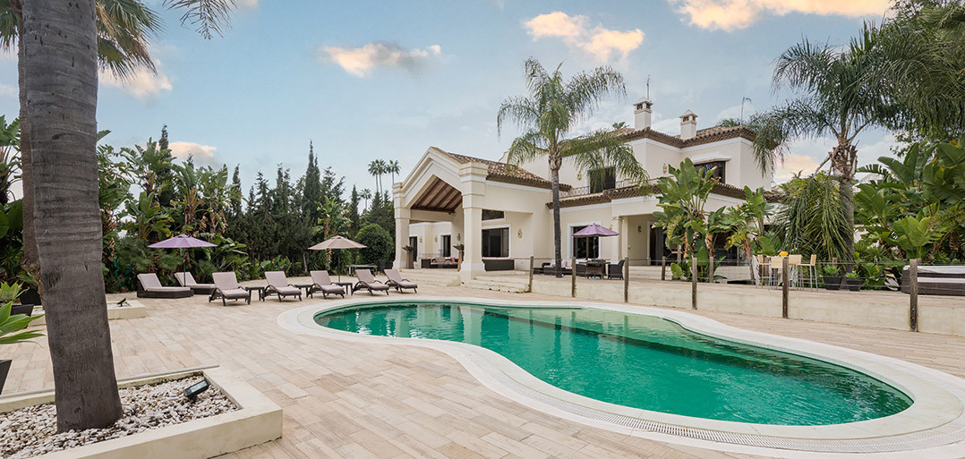 Se vende Villa - Chalet de 6 dormitorios en Costa Del Sol, Málaga, España