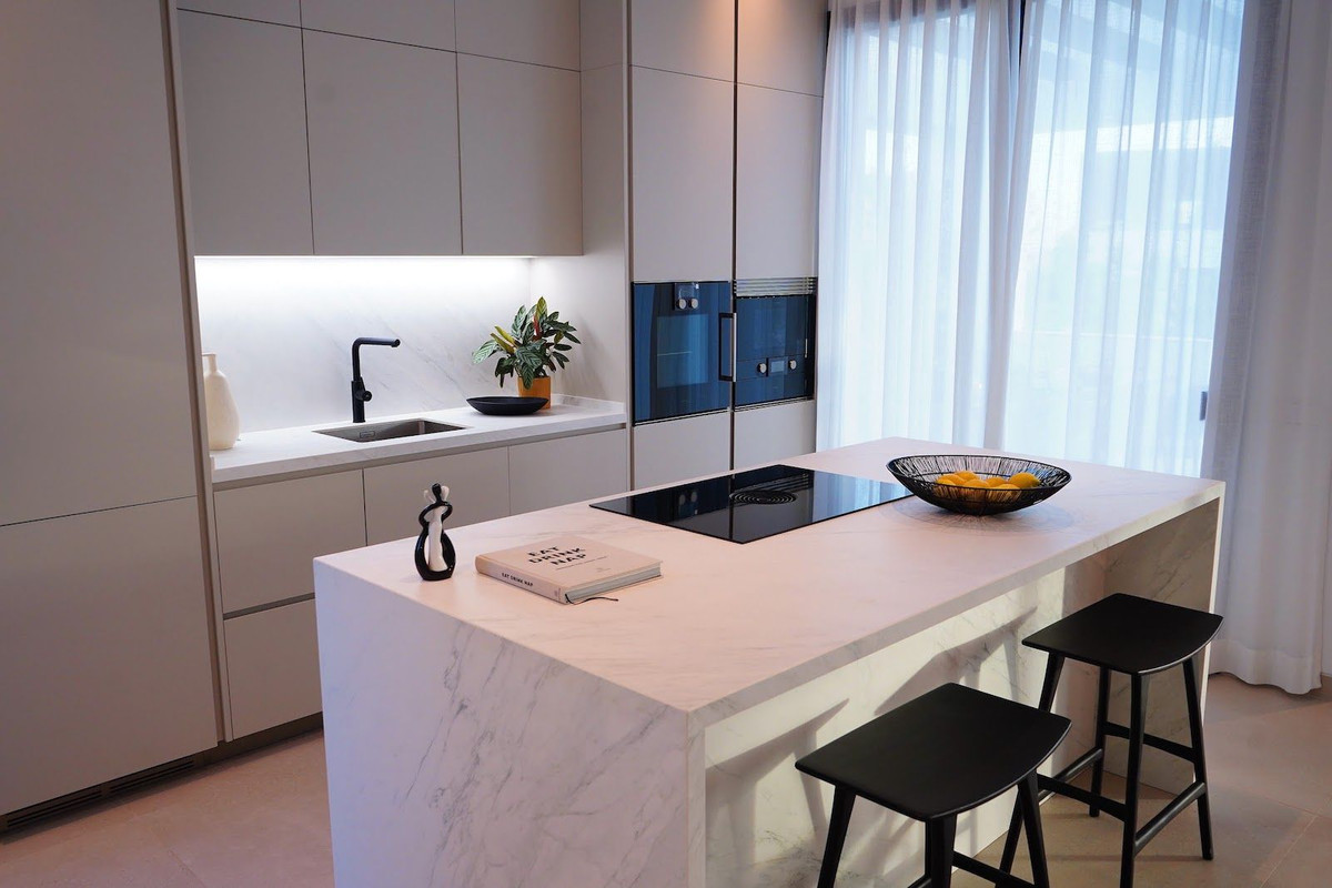 Se vende Villa - Chalet de 5 dormitorios en Costa Del Sol, Málaga, España
