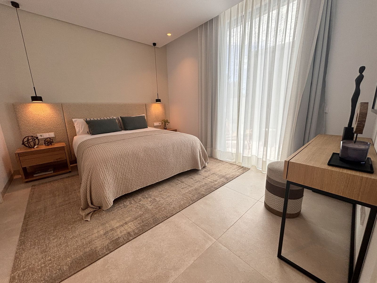 Se vende Villa - Chalet de 5 dormitorios en Costa Del Sol, Málaga, España