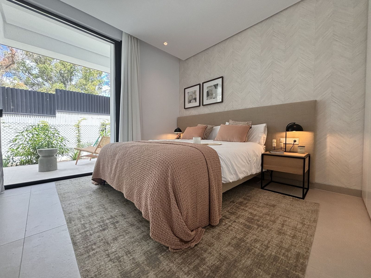 Se vende Villa - Chalet de 5 dormitorios en Costa Del Sol, Málaga, España