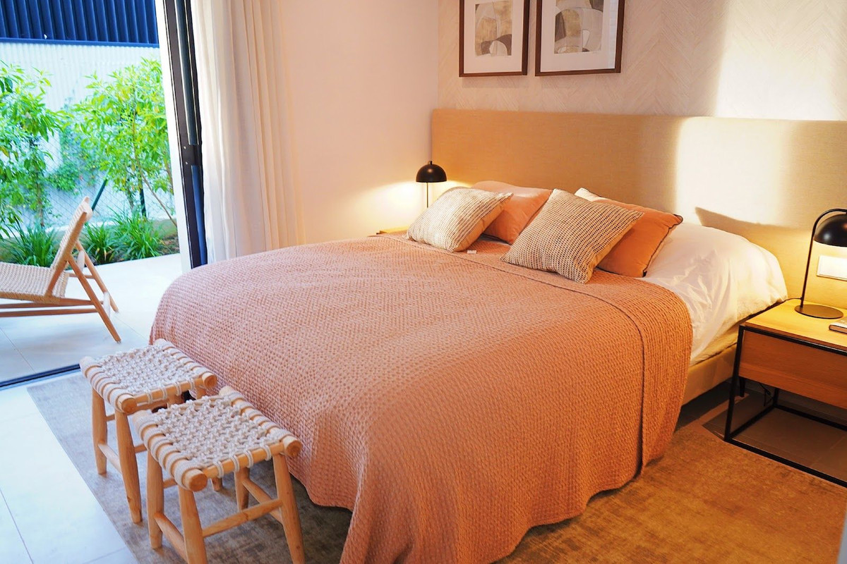 Se vende Villa - Chalet de 5 dormitorios en Costa Del Sol, Málaga, España