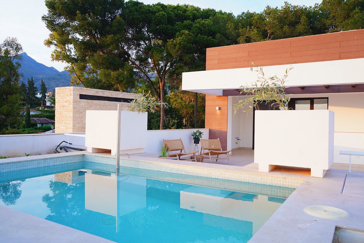Se vende Villa - Chalet de 5 dormitorios en Costa Del Sol, Málaga, España