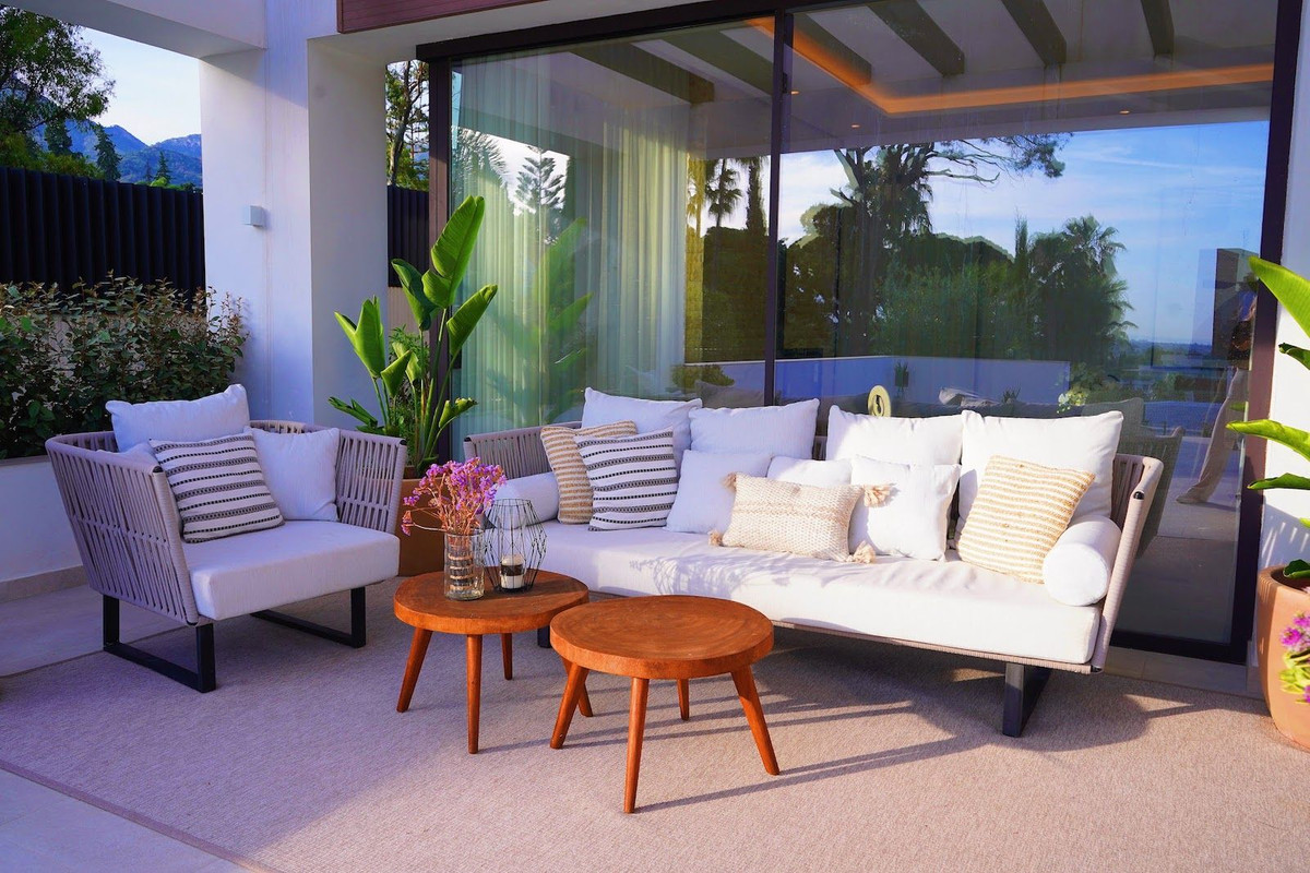 Se vende Villa - Chalet de 5 dormitorios en Costa Del Sol, Málaga, España