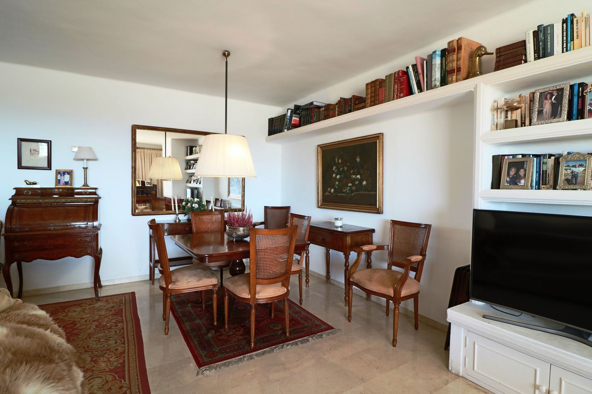 2 Bed Apartment for sale in Marbella Costa Del Sol, Málaga, Spain
