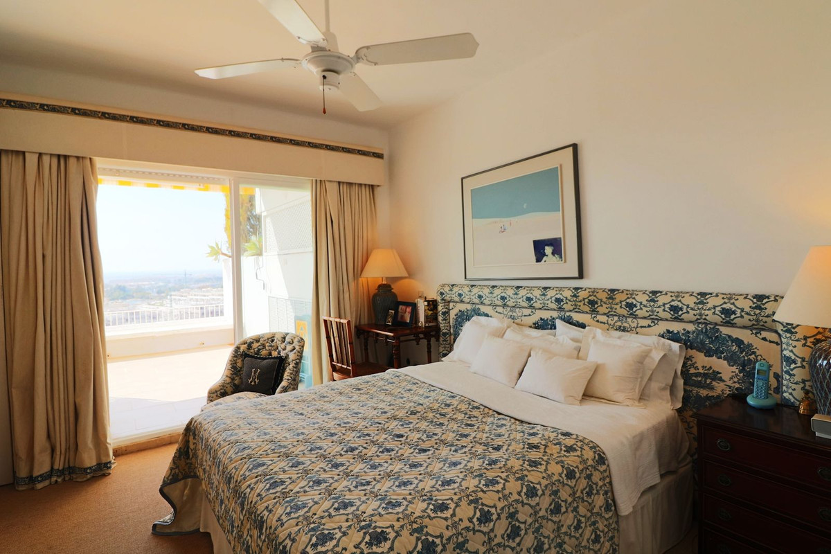 2 Bed Apartment for sale in Marbella Costa Del Sol, Málaga, Spain