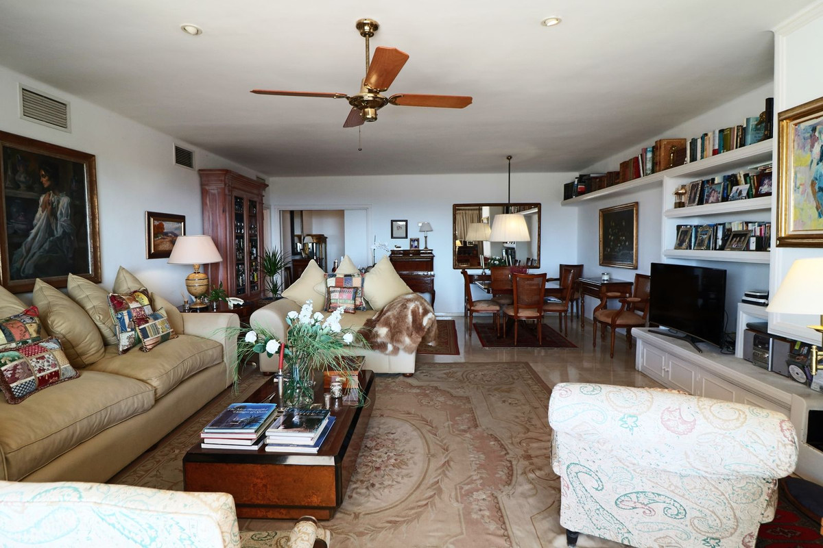 2 Bed Apartment for sale in Marbella Costa Del Sol, Málaga, Spain