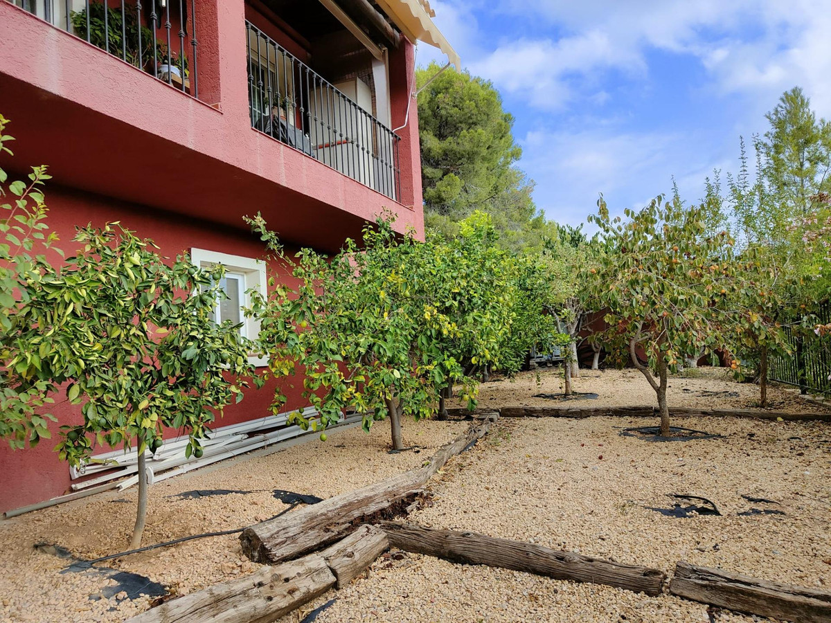 4 Bed Townhouse for sale in La Nucia Costa Blanca, Alicante, Spain