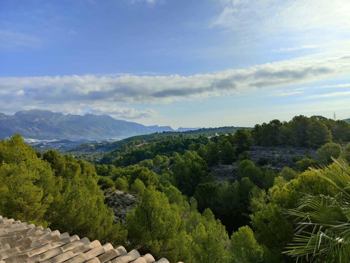 4 Bed Townhouse for sale in La Nucia Costa Blanca, Alicante, Spain