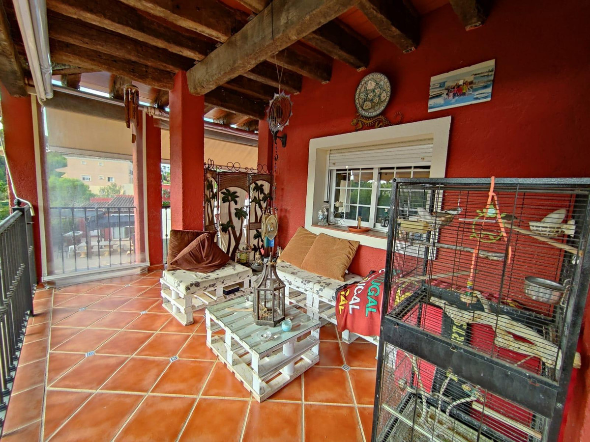 4 Bed Townhouse for sale in La Nucia Costa Blanca, Alicante, Spain
